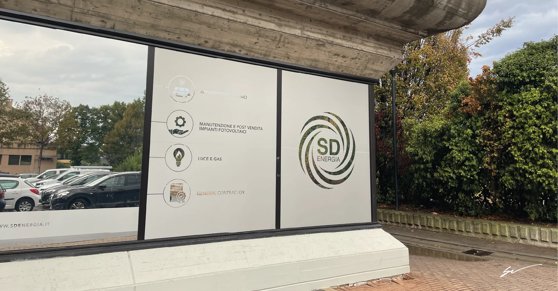Allestimento comunicazione visiva degli uffici Allestimento comunicazione visiva degli uffici